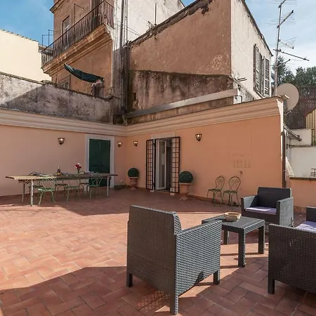Apartamento Monti Stunning With Terrace