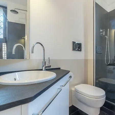 Monti Stunning With Terrace *