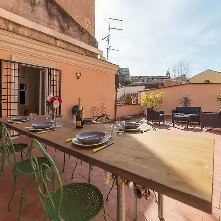 Monti Stunning With Terrace Apartment Rome